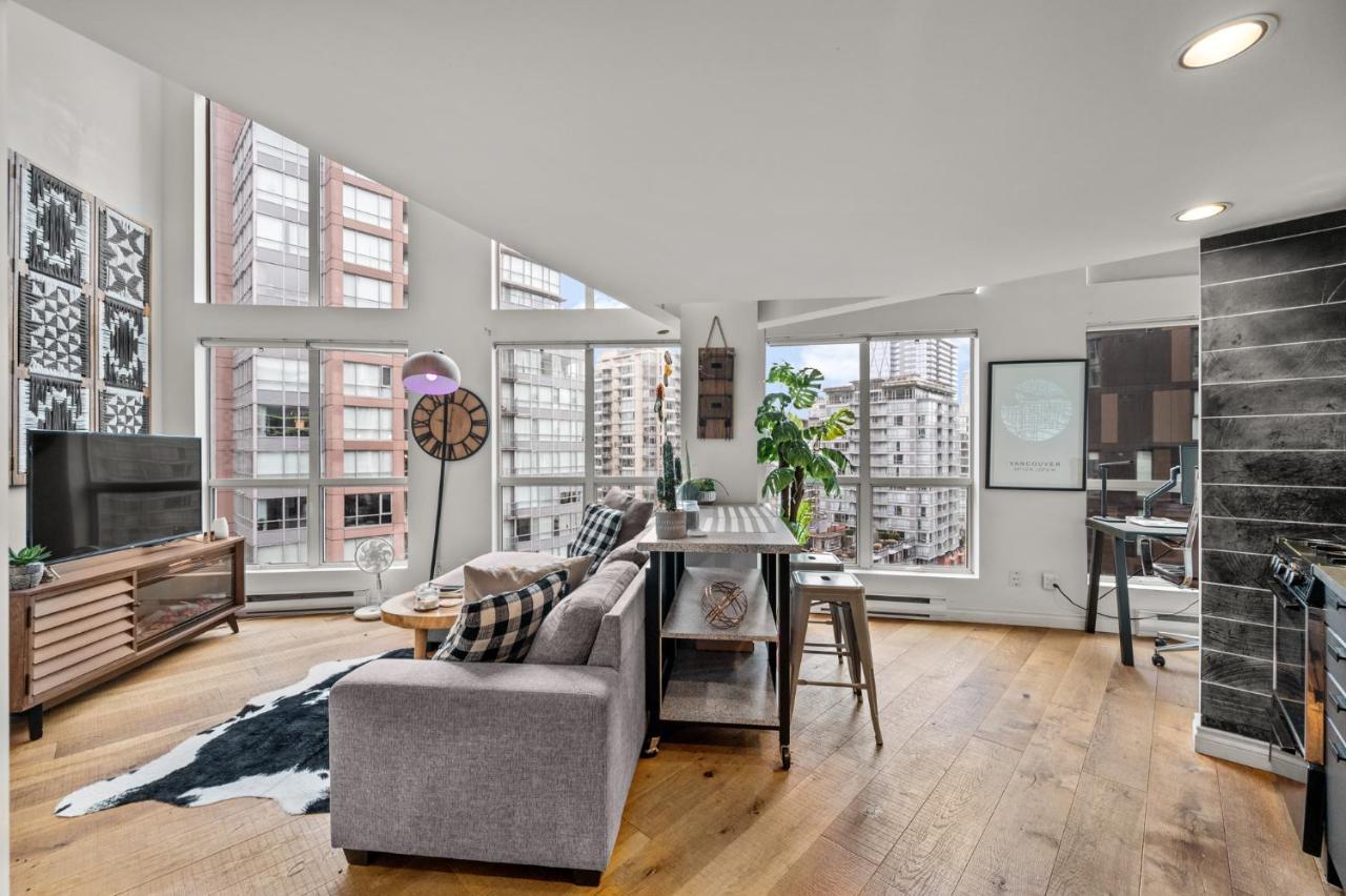 Apartmán Rare Find Loft With Full Kitchen At Heart Of Downtown Vancouver Exteriér fotografie